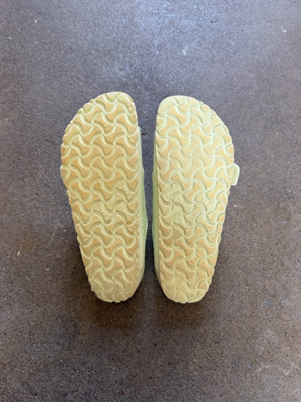 Birkenstock Arizona Eva Sandal in Faded Lime Size 36 European Green Summer - Picture 4 of 10